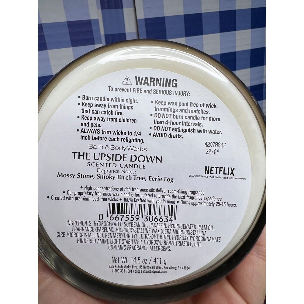 Stranger Things x Bath & Body Works Limited Edition Set - 3-Wick Candles Netflix - Picture 6 of 8